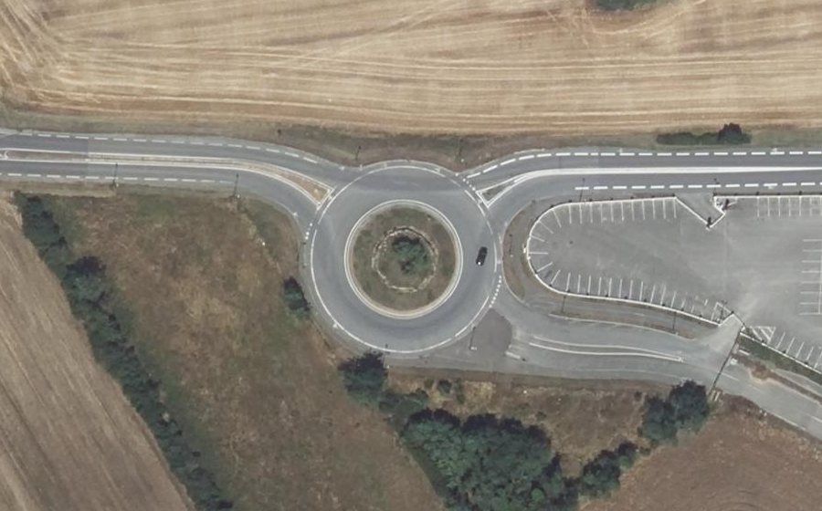 Vue aérienne du Rond-point anonyme n°5094444