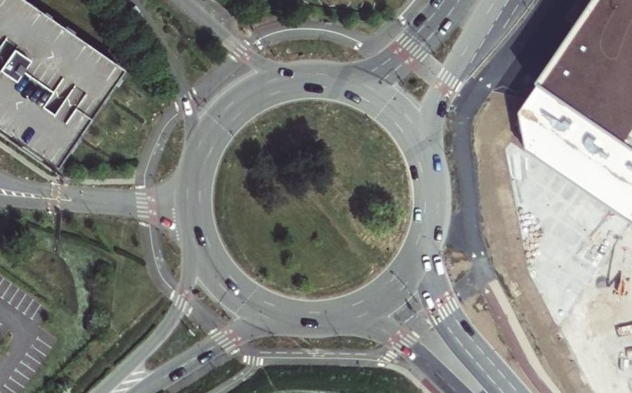 Vue aérienne du Rond-point anonyme n°509658114
