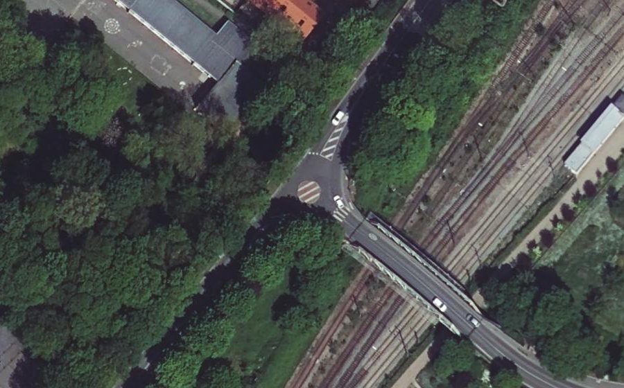 Vue aérienne du Rond-point anonyme n°509658150