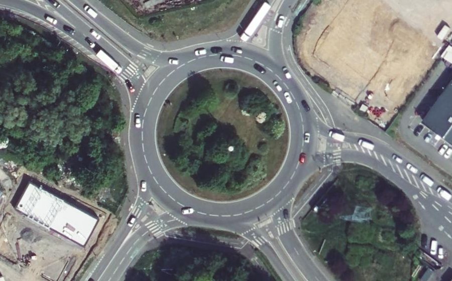 Vue aérienne du Rond-point anonyme n°509658180