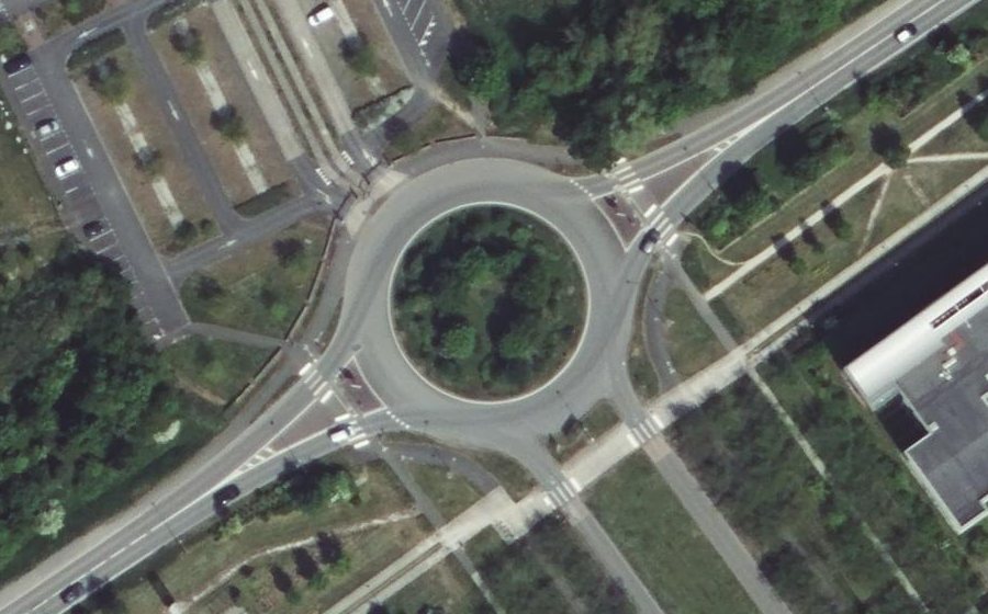 Vue aérienne du Rond-Point des Hautes Technologies