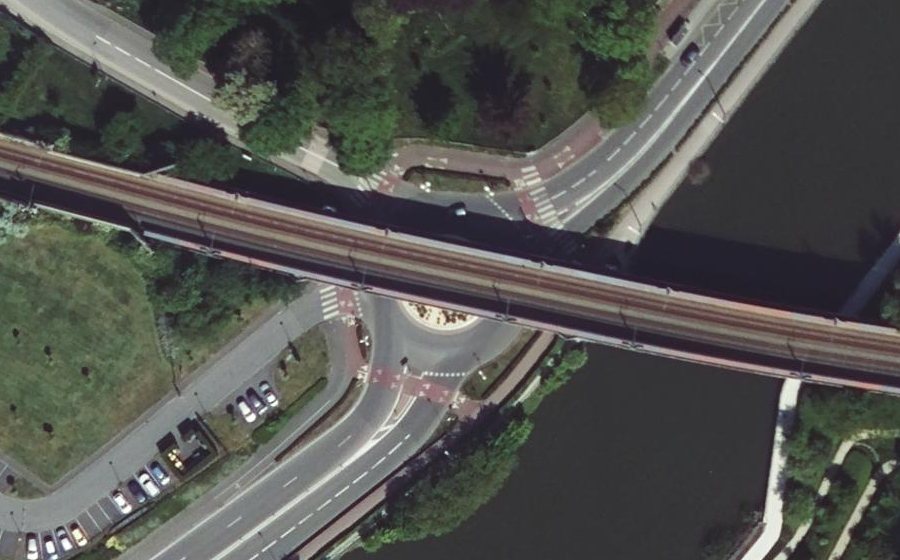 Vue aérienne du Rond-point anonyme n°509679798