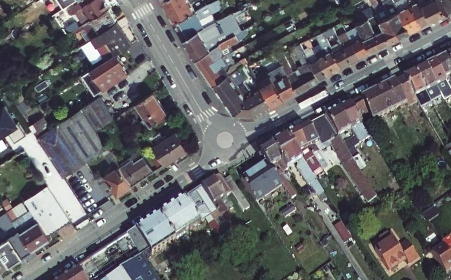 Vue aérienne du Rond-point anonyme n°509691295