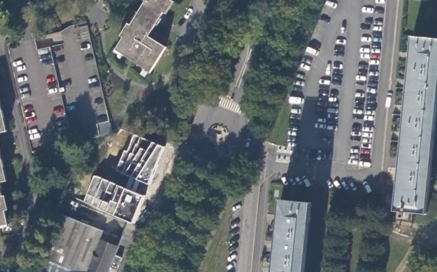Vue aérienne du Rond-point anonyme n°5097946
