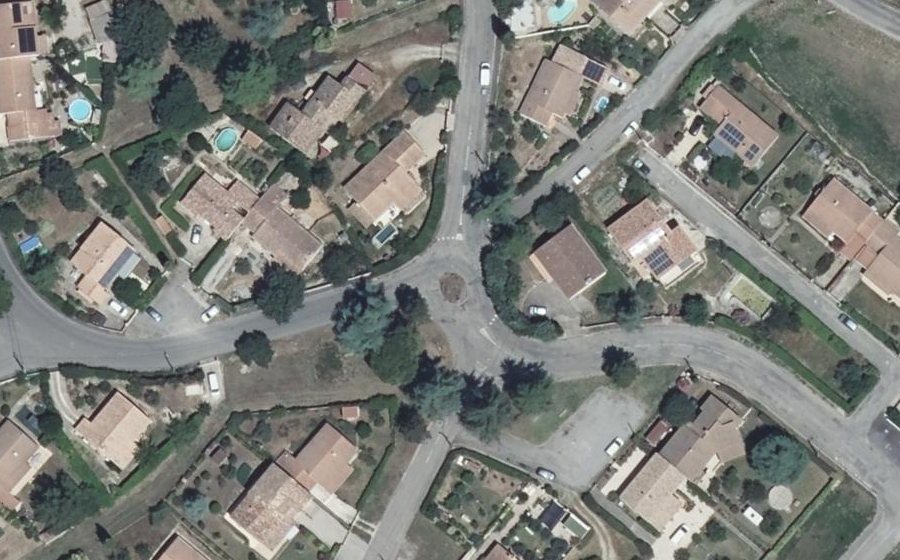 Vue aérienne du Rond-point anonyme n°51072271