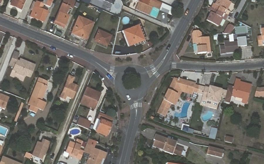Vue aérienne du Rond-point anonyme n°510804020