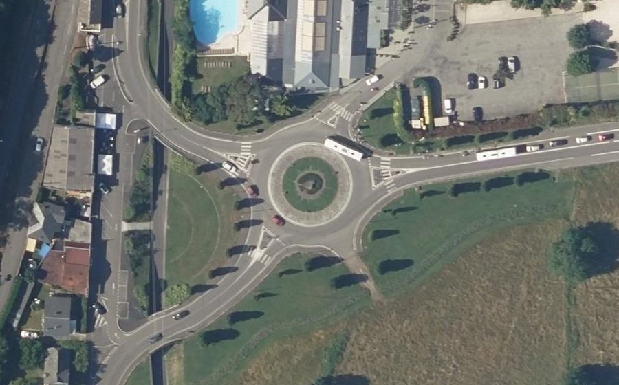 Vue aérienne du Rond-point anonyme n°5109094