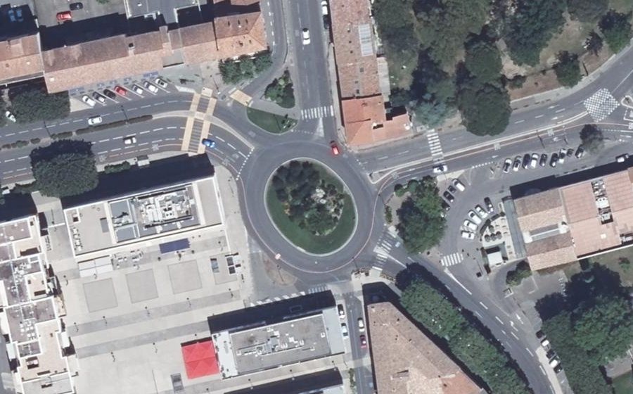 Vue aérienne du Rond-point anonyme n°51101746