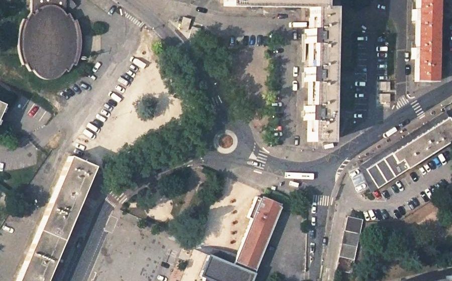 Vue aérienne du Rond-point anonyme n°5111812