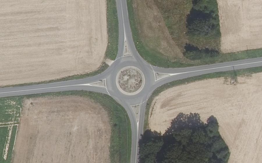 Vue aérienne du Rond-point anonyme n°511558577