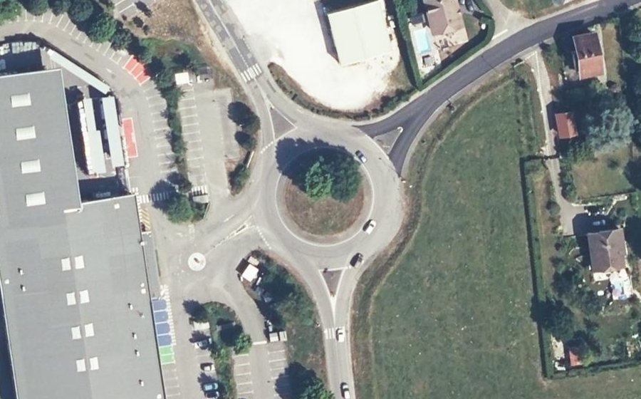 Vue aérienne du Rond-point anonyme n°5115811