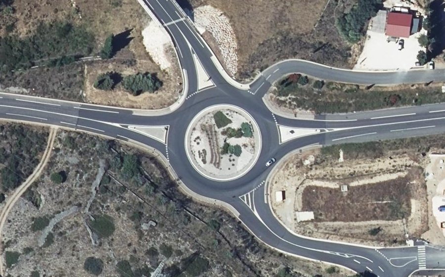 Vue aérienne du Rond-point anonyme n°5116120