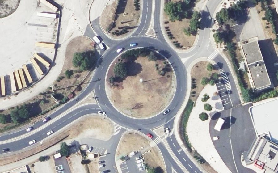 Vue aérienne du Rond-point anonyme n°5120238