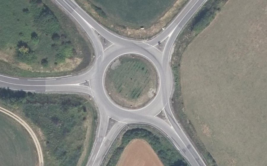 Vue aérienne du Rond-point anonyme n°5121488