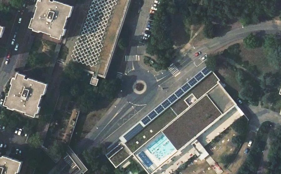 Vue aérienne du Rond-point anonyme n°51262977