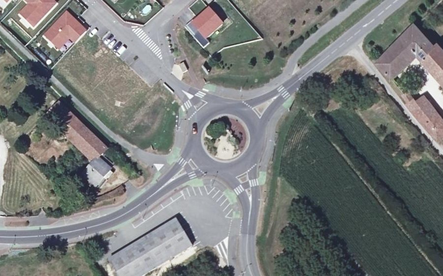 Vue aérienne du Rond-point anonyme n°5134600
