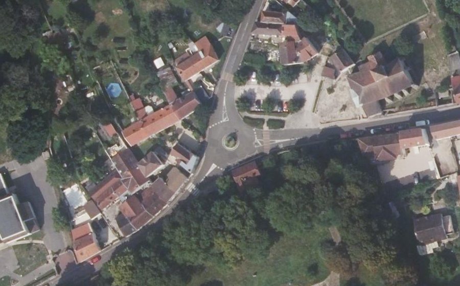 Vue aérienne du Rond-point anonyme n°51413000
