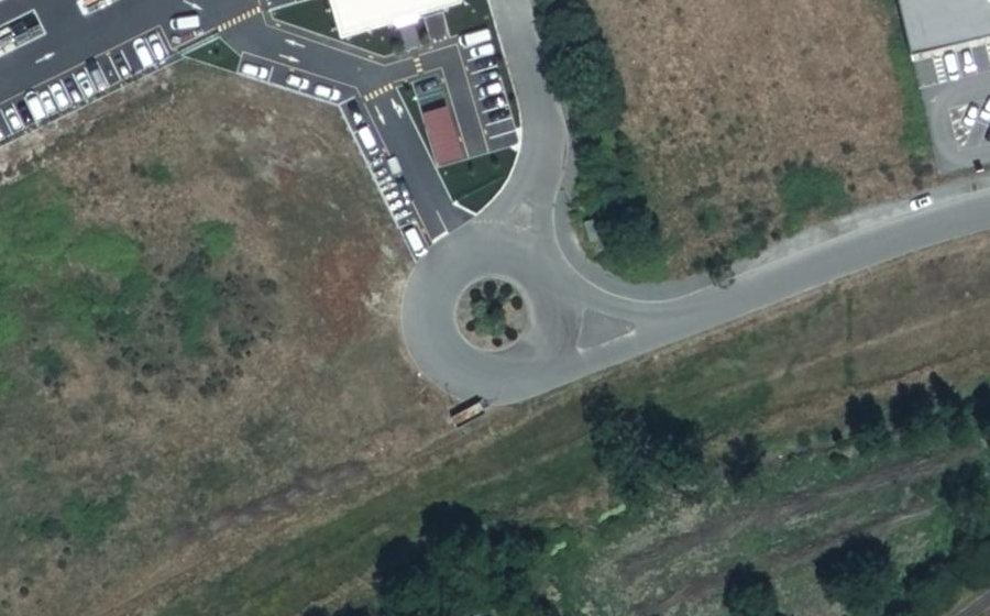 Vue aérienne du Rond-point anonyme n°514717501