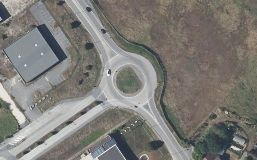 Vue aérienne du Rond-point anonyme n°5148684