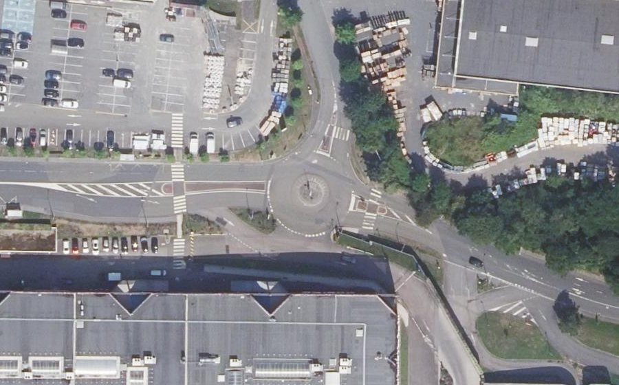 Vue aérienne du Rond-point anonyme n°5151620