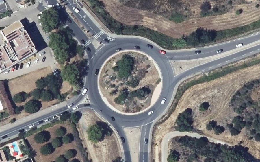 Vue aérienne du Rond-Point des Harkis et Disparus d'Algérie