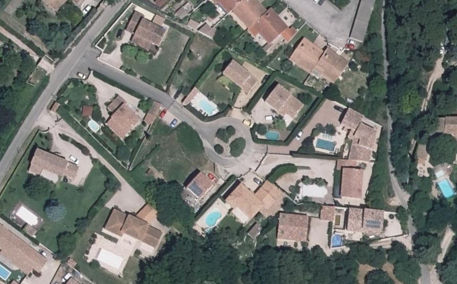 Vue aérienne du Rond-point anonyme n°517596993