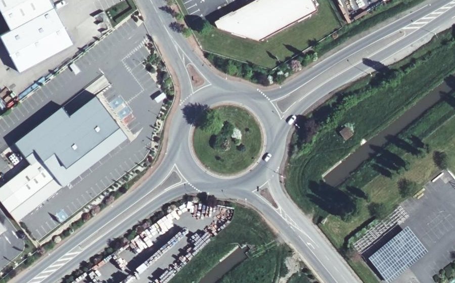 Vue aérienne du Rond-point anonyme n°5181872