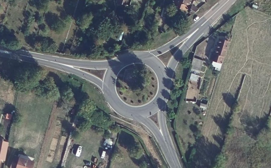 Vue aérienne du Rond-point anonyme n°5184562