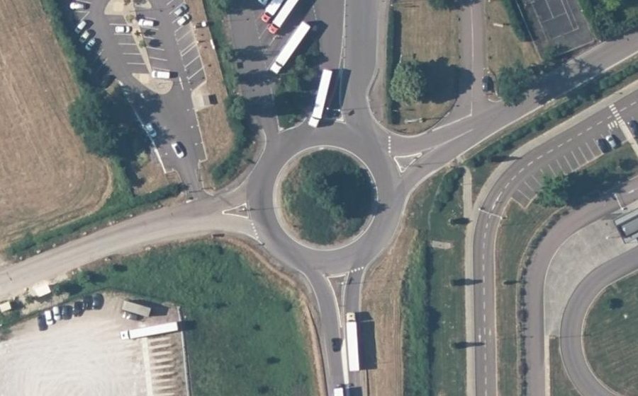 Vue aérienne du Rond-point anonyme n°5184626