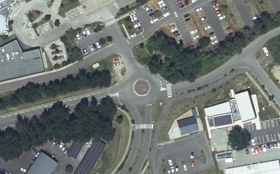 Vue aérienne du Rond-point anonyme n°5191897