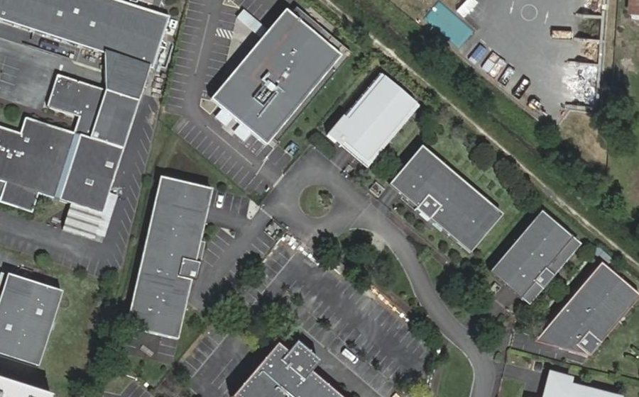 Vue aérienne du Rond-point anonyme n°519317925