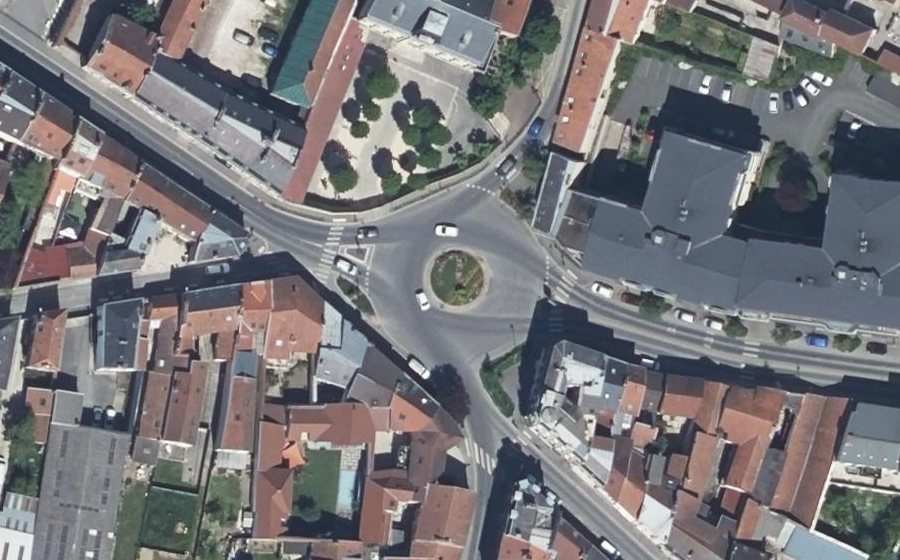 Vue aérienne du Rond-point anonyme n°5195904