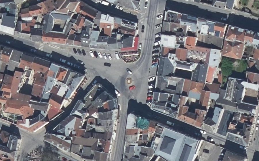 Vue aérienne du Place Auban Moët