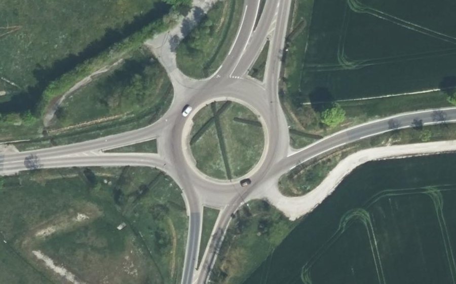 Vue aérienne du Rond-point anonyme n°5196728