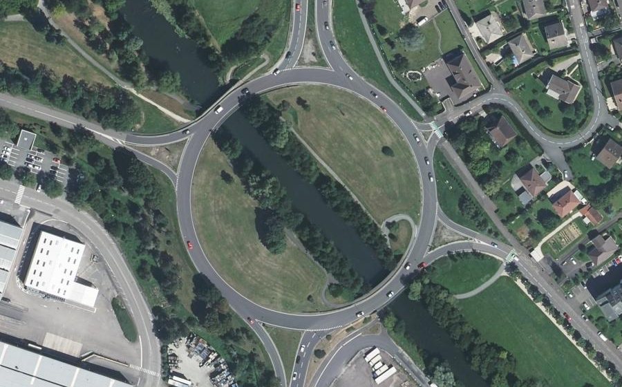 Vue aérienne du Rond-point anonyme n°5199609