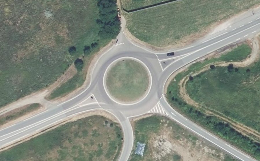 Vue aérienne du Rond-point anonyme n°5200130
