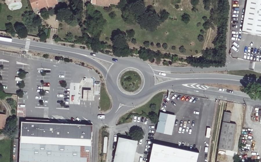 Vue aérienne du Rond-point anonyme n°5203136