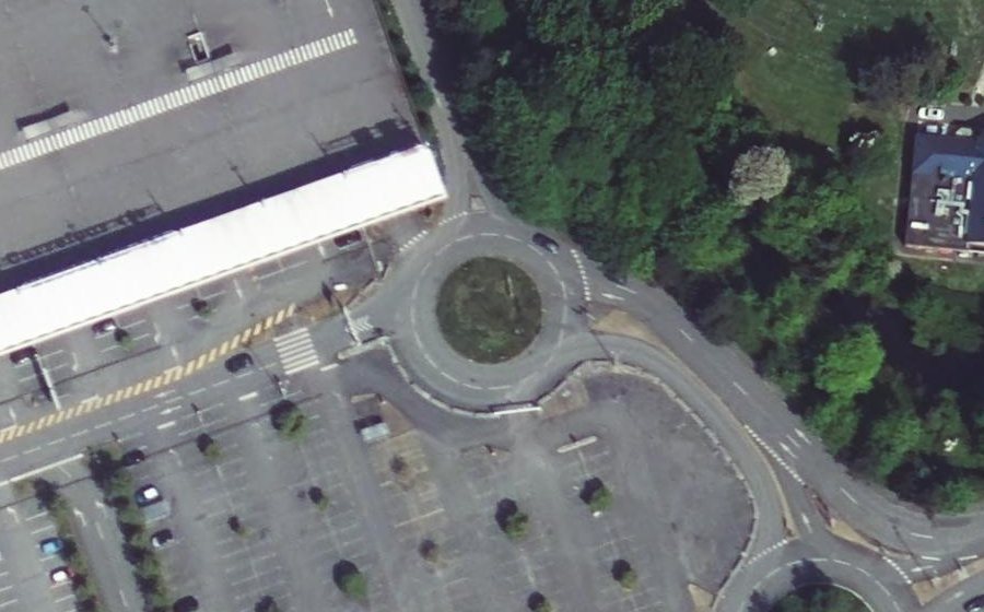 Vue aérienne du Rond-point anonyme n°52032553