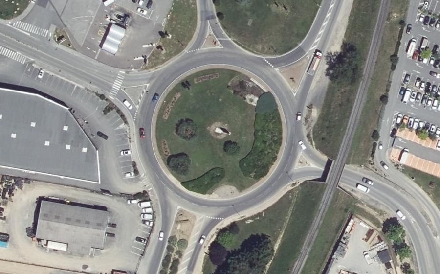 Vue aérienne du Rond-point anonyme n°5203262
