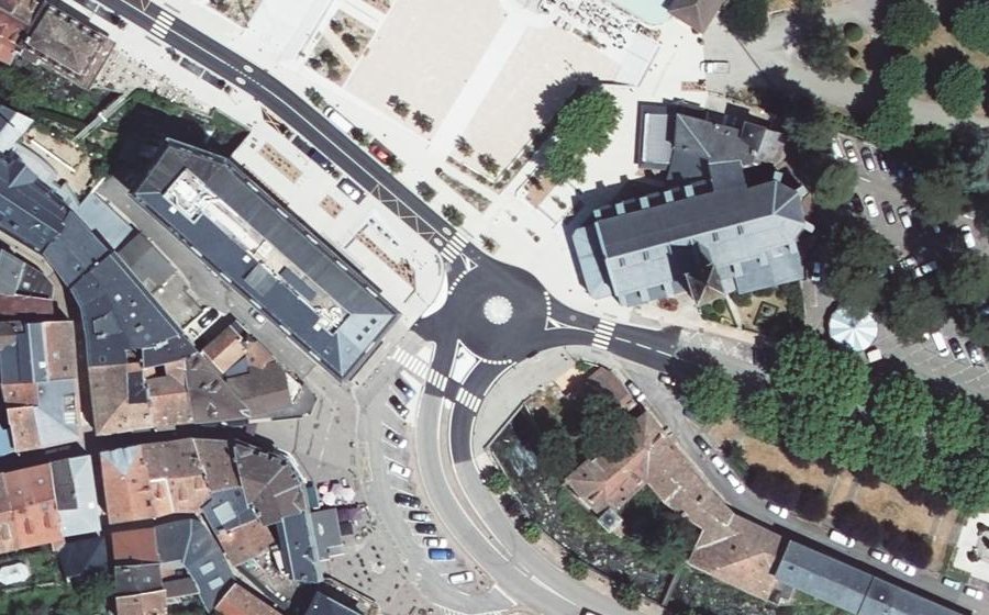 Vue aérienne du Rond-point anonyme n°5203790