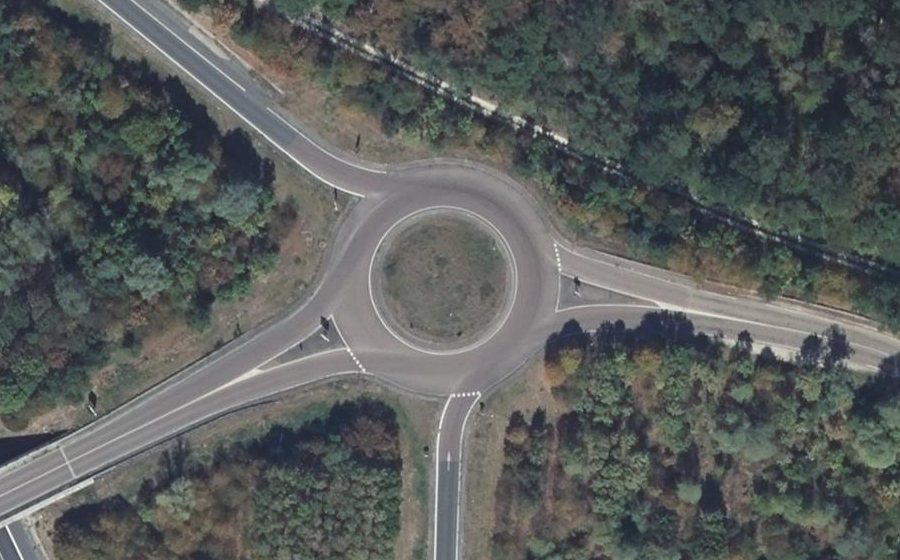 Vue aérienne du Rond-point anonyme n°5205115