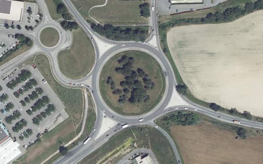 Vue aérienne du Rond-point anonyme n°5205305