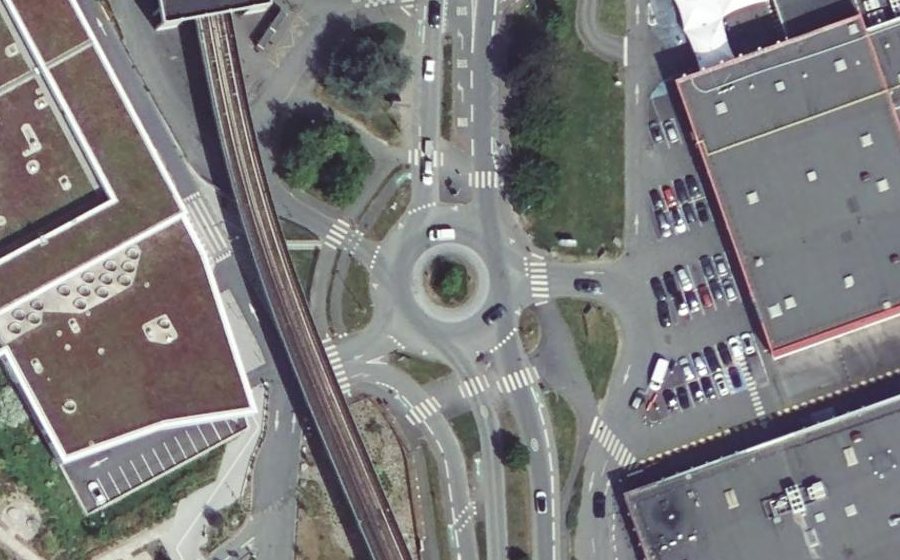 Vue aérienne du Rond-point anonyme n°52060407