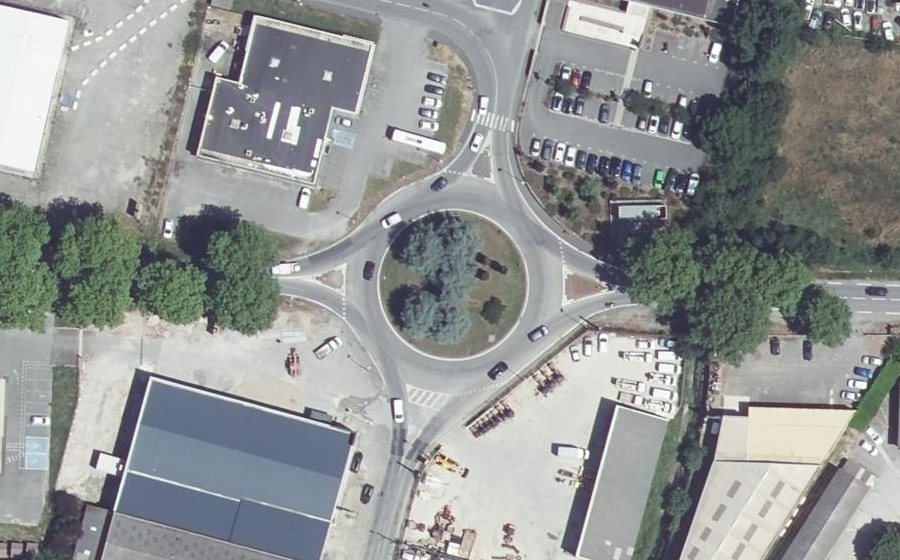 Vue aérienne du Rond-point anonyme n°5206095