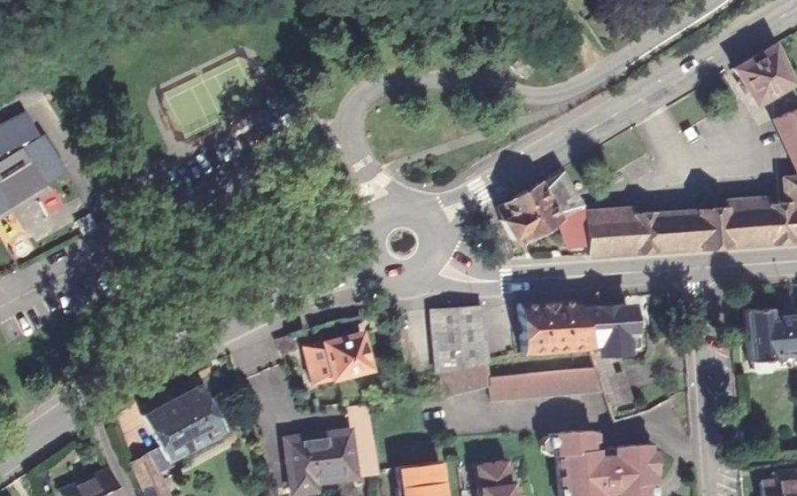 Vue aérienne du Rond-point anonyme n°5210506