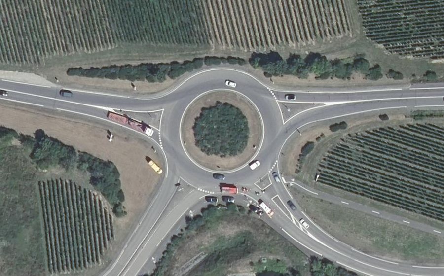 Vue aérienne du Rond-point anonyme n°5210513