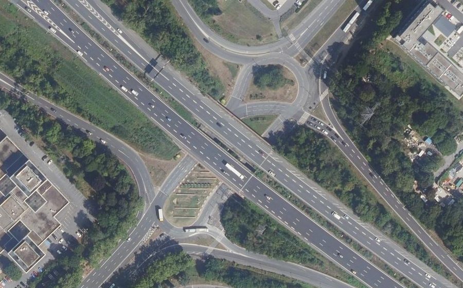 Vue aérienne du Rond-point anonyme n°5211575