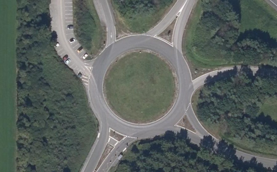 Vue aérienne du Les Rond-Points de la Croix des Landes