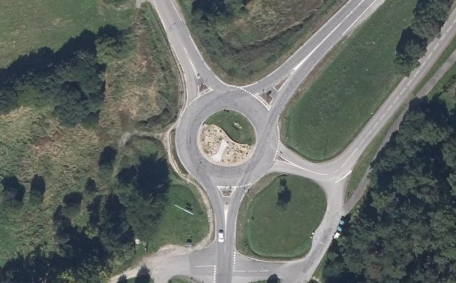 Vue aérienne du Giratoire entre Terre et Mer