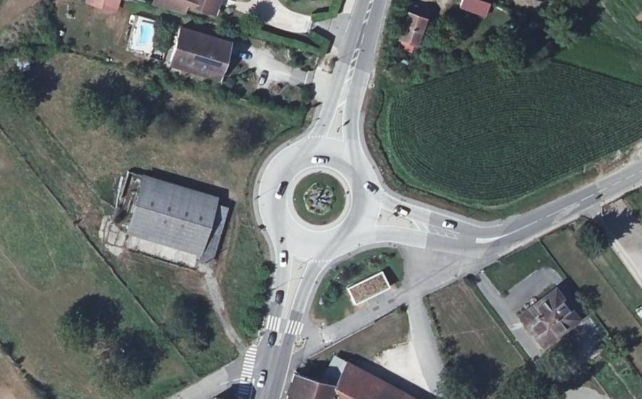 Vue aérienne du Rond-point anonyme n°5229362